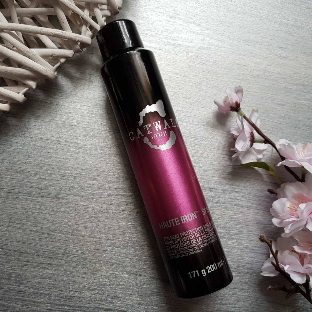 

Термозащитный спрей для блеска волос TIGI Catwalk Sleek Mystique Haute Iron Spray