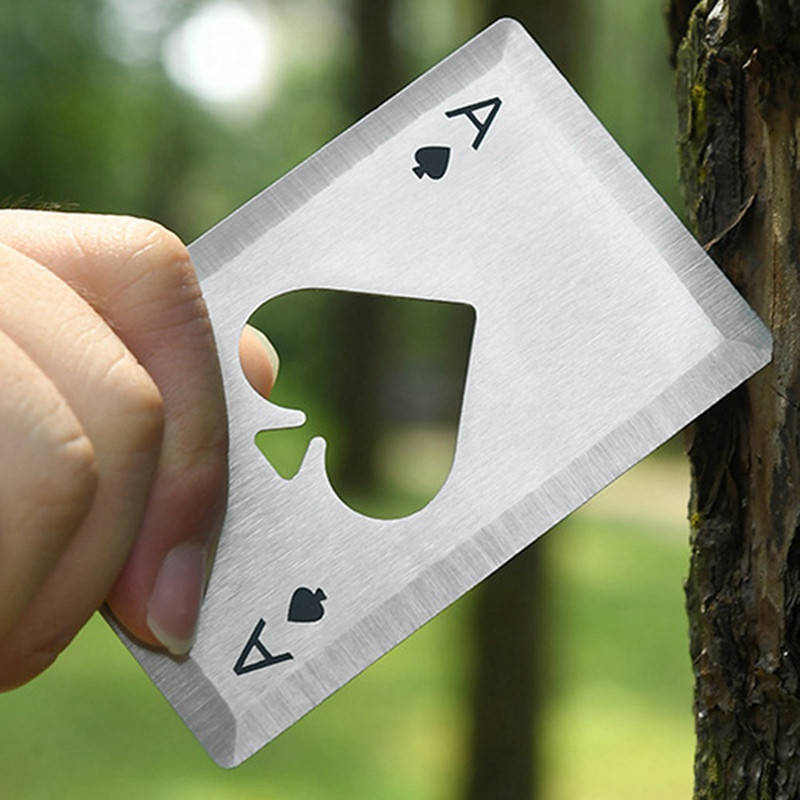 

Металлическая метательная карта "Пиковый туз"