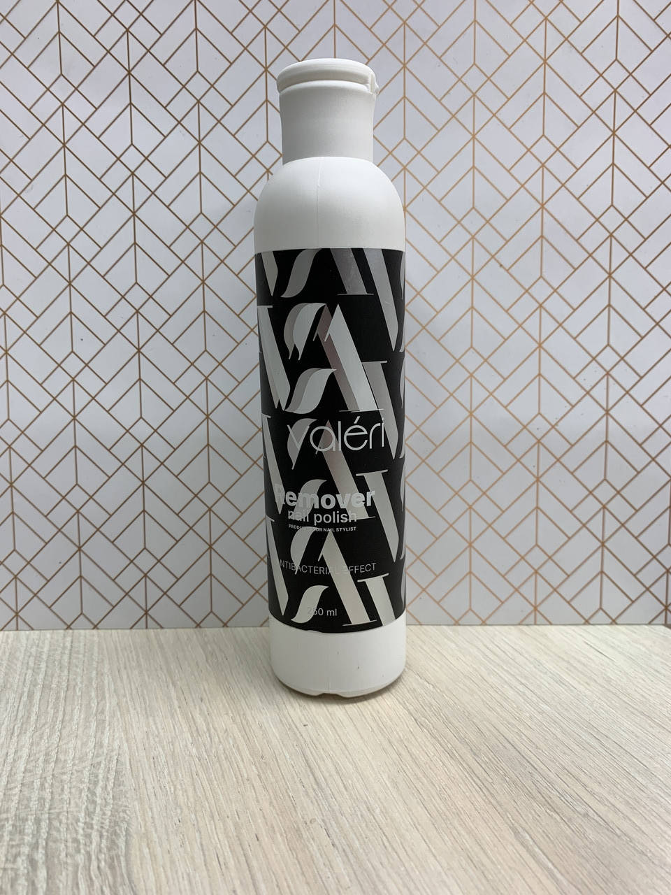 

Средство для снятия гель-лака Valeri Gel Remover, 250 мл