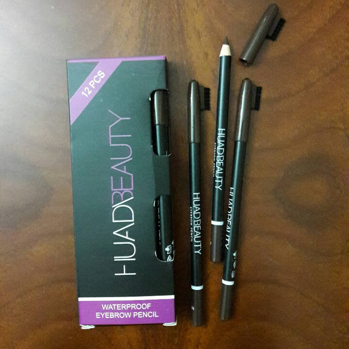 

HudaBeauty карандаш для бровей с щеточкой для растушевки(коричневый)