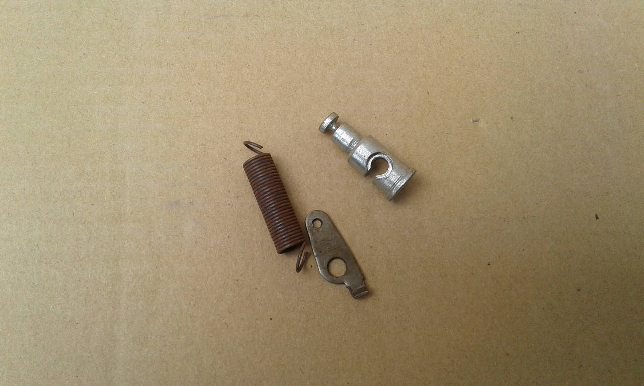 

Зажим троса тормоза коляски Днепр