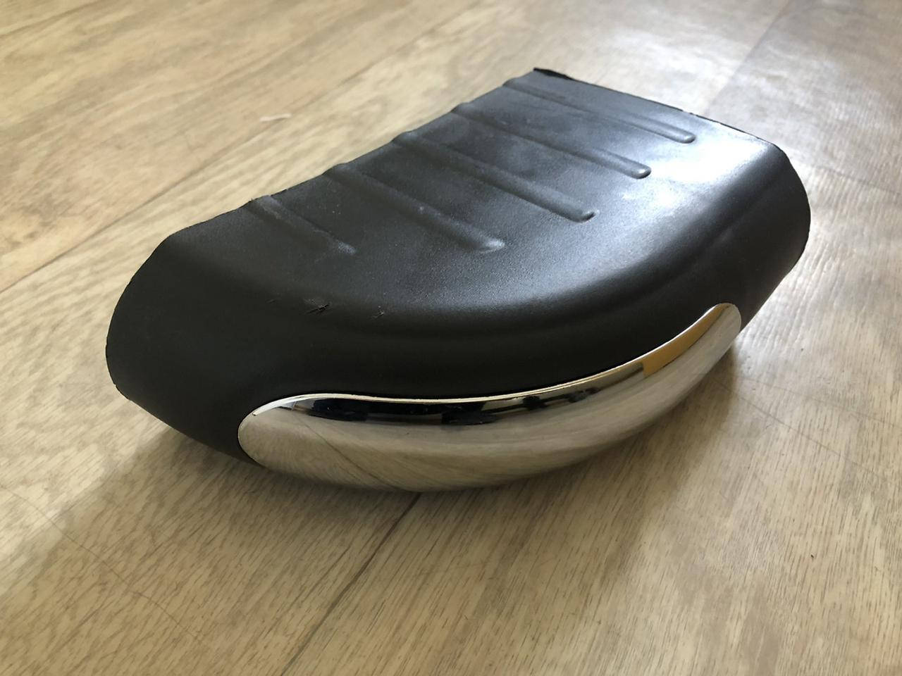 

Заглушка к боковым порогам