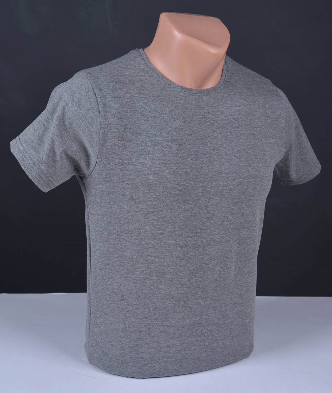 

Мужская футболка однотонная серая Турция 4109 2XL