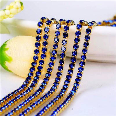 

Стразовая цепочка, цвет Sapphire , ss6 (2mm), металл золото, 1м