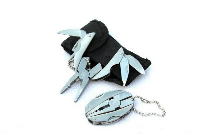 

Брелок-мультитул + чехол для хранения!