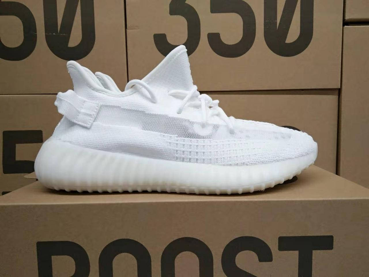 

Мужские кроссовки Adidas Yeezy 350 V2