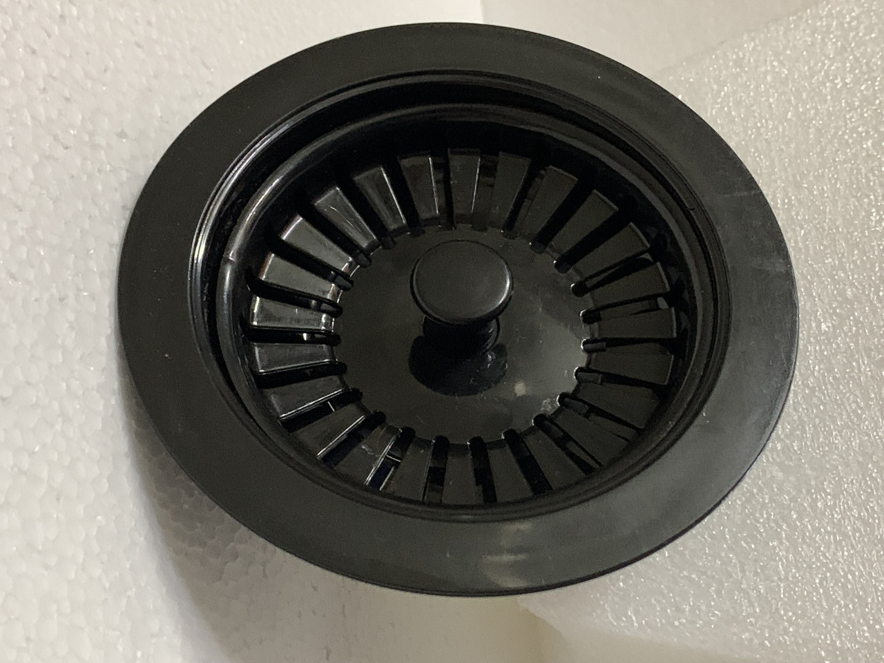 Сітки в чорному кольорі до сифону, євро-вентилю  для кухонних мийок (замінний елемент, універсальні)