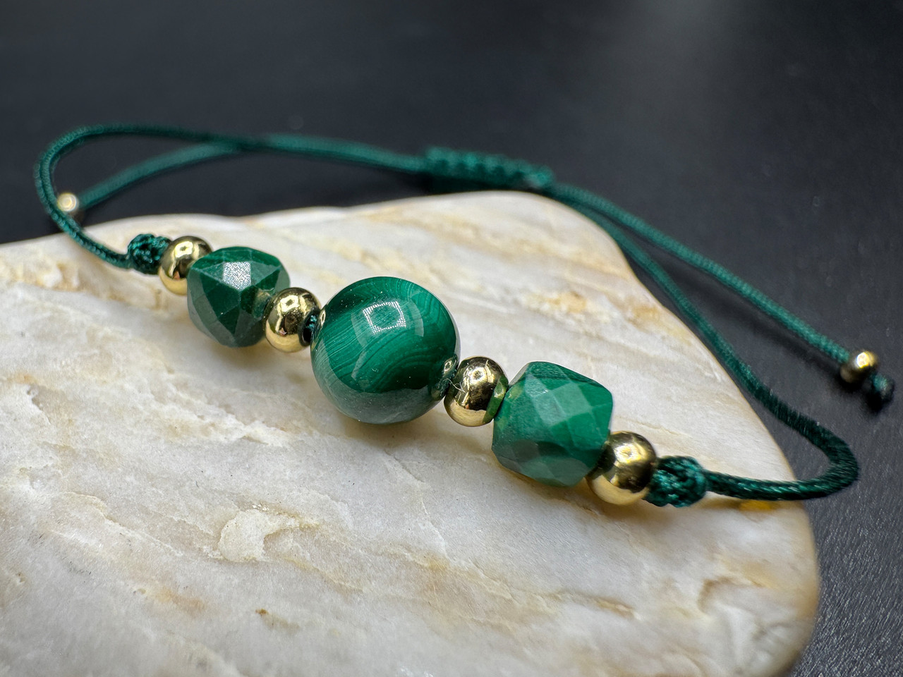 Сила малахіта — мінібраслет із малахіту, фото 1