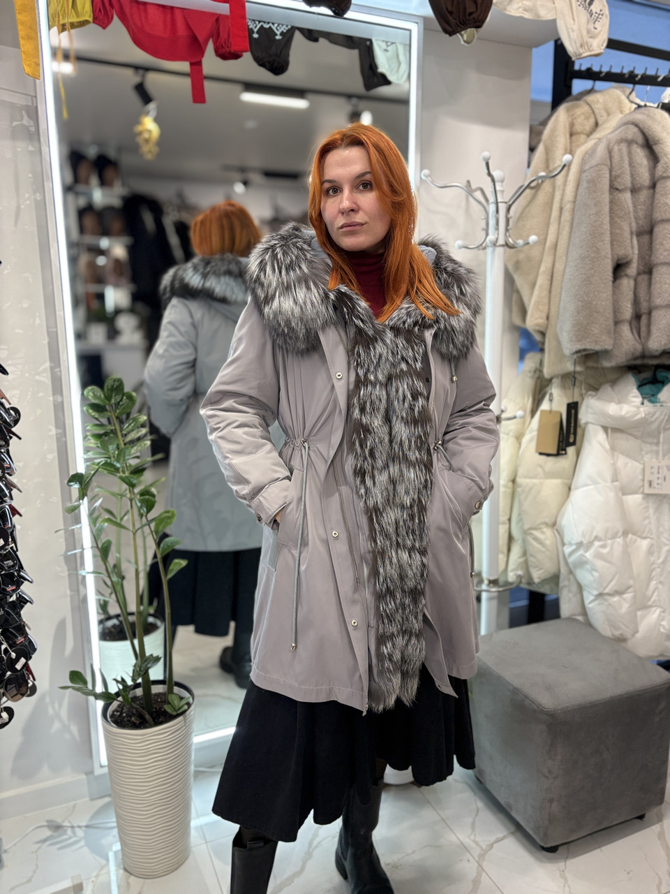 Зимова жіноча парка з хутром чорнобурки, фото 1