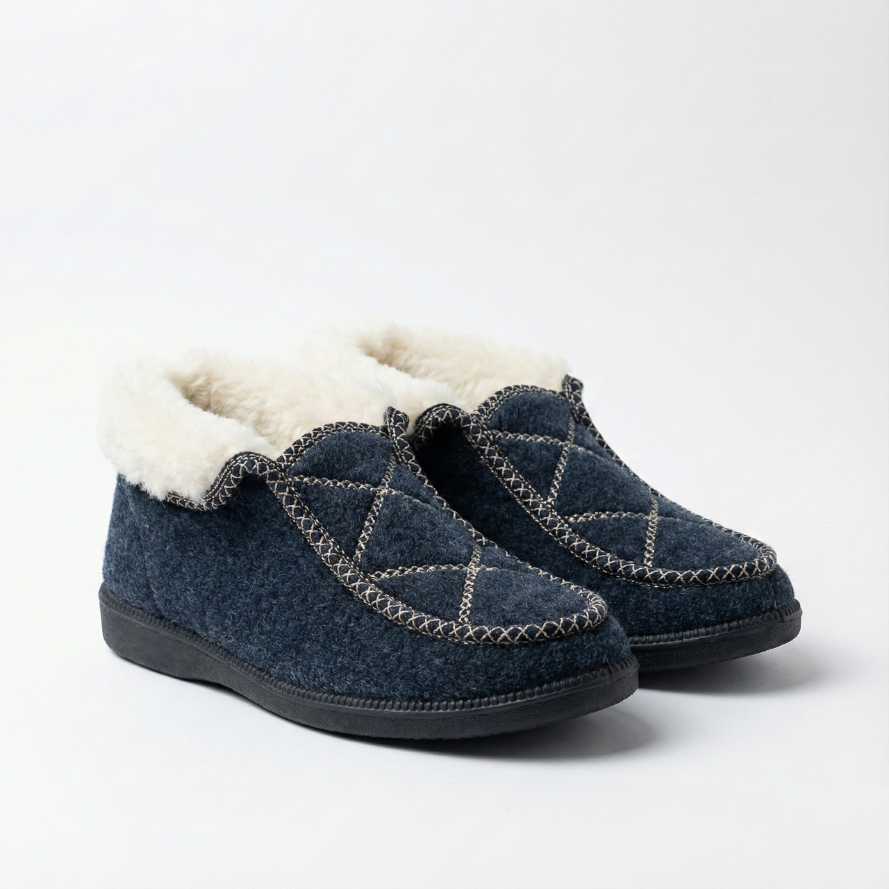 Чуні бурки короткі сині повстяні на хутрі. Теплі домашні капці з вишивкою. Розміри 37-42, фото 1