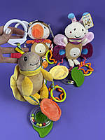 Брязкальце мяка підвіска C 75309 “Тваринка”, прорізувач, люстерко, кріплення, в пакеті