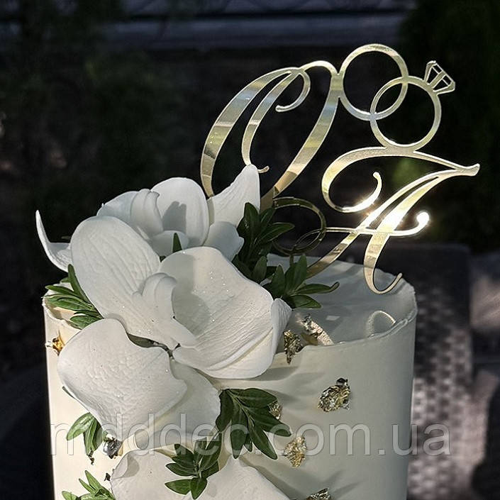 Топер з ініціалами ОА та обручками на верх торта, дзеркальне золото