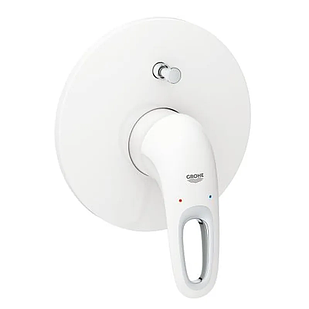 Змішувач для ванни з прихованим перемиканням