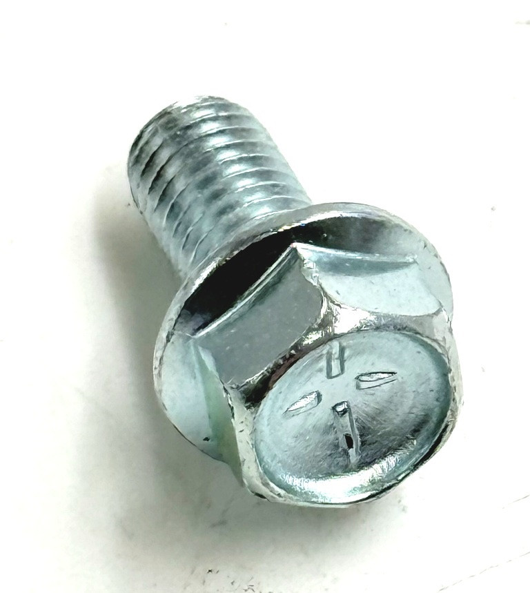 Болт кріплення, оригінал MF911333 8X16 OUTLANDER, Аутлендер