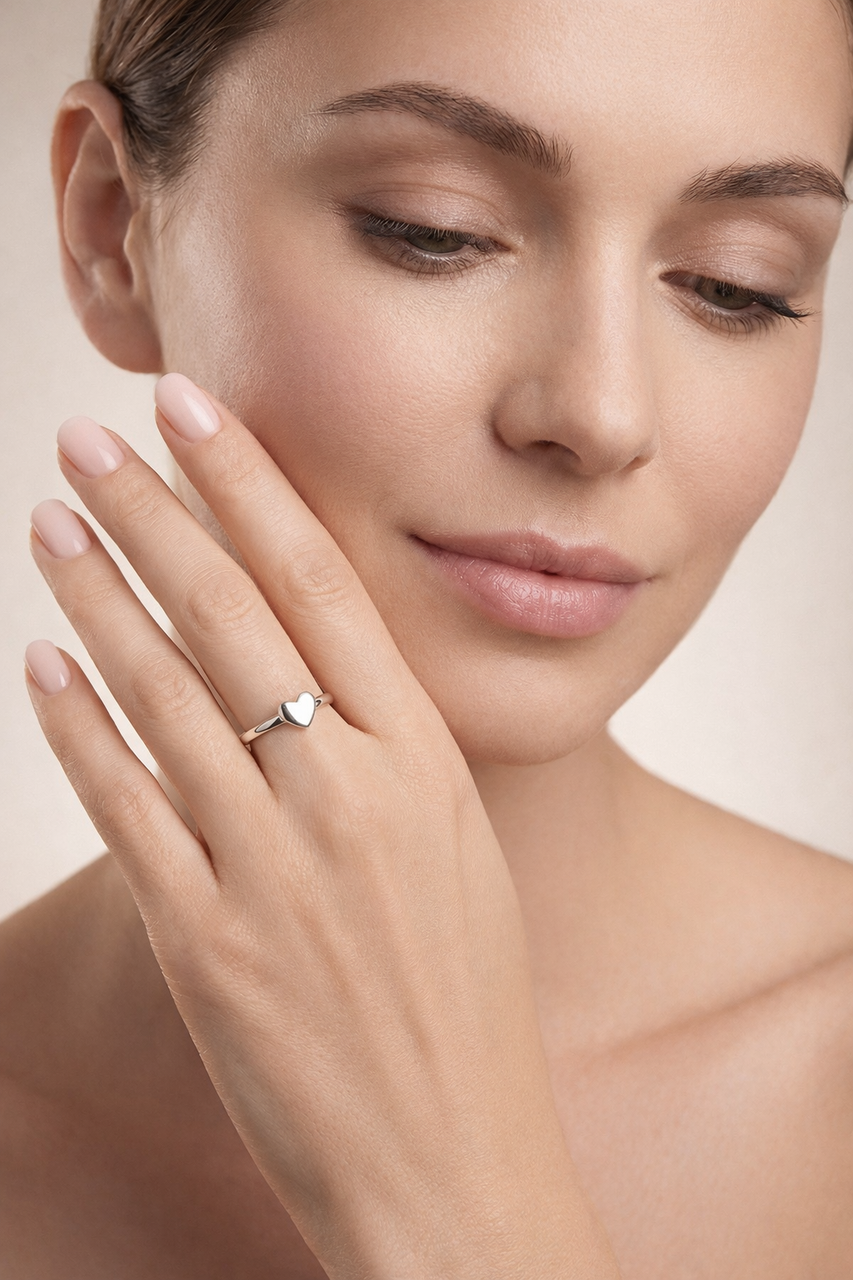 💍 Срібна каблучка «Серце сяйва» з родієвим покриттям, фото 1