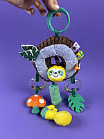 Підвіска на візок C 75375  "Лінивець", пискавка, мелодія вітру, шелесткі елементи, дзеркало, кільце для підвішування, в пакеті