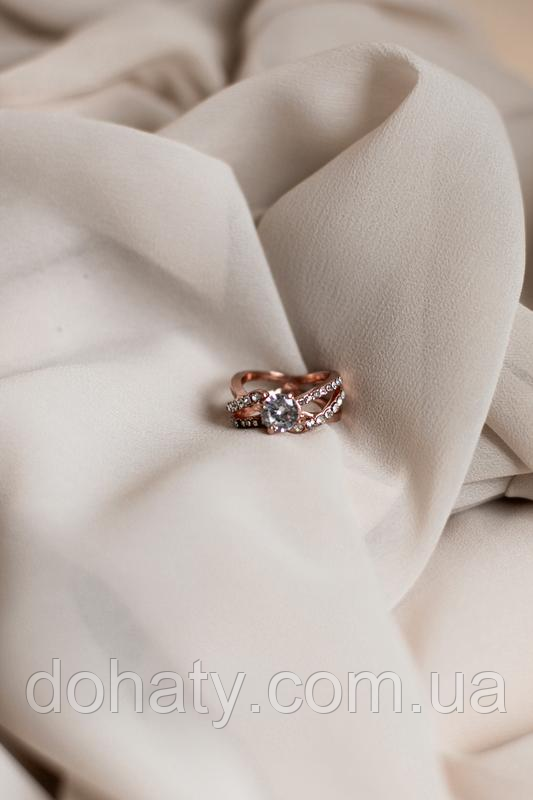Кільце кольору рожевого золота з камінцями - розмір 7 (17,5 мм), фото 1