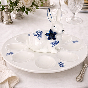 Блюдо фарфорове для 8 яєць з фігуркою кролика 23,5 см «Англійська троянда»