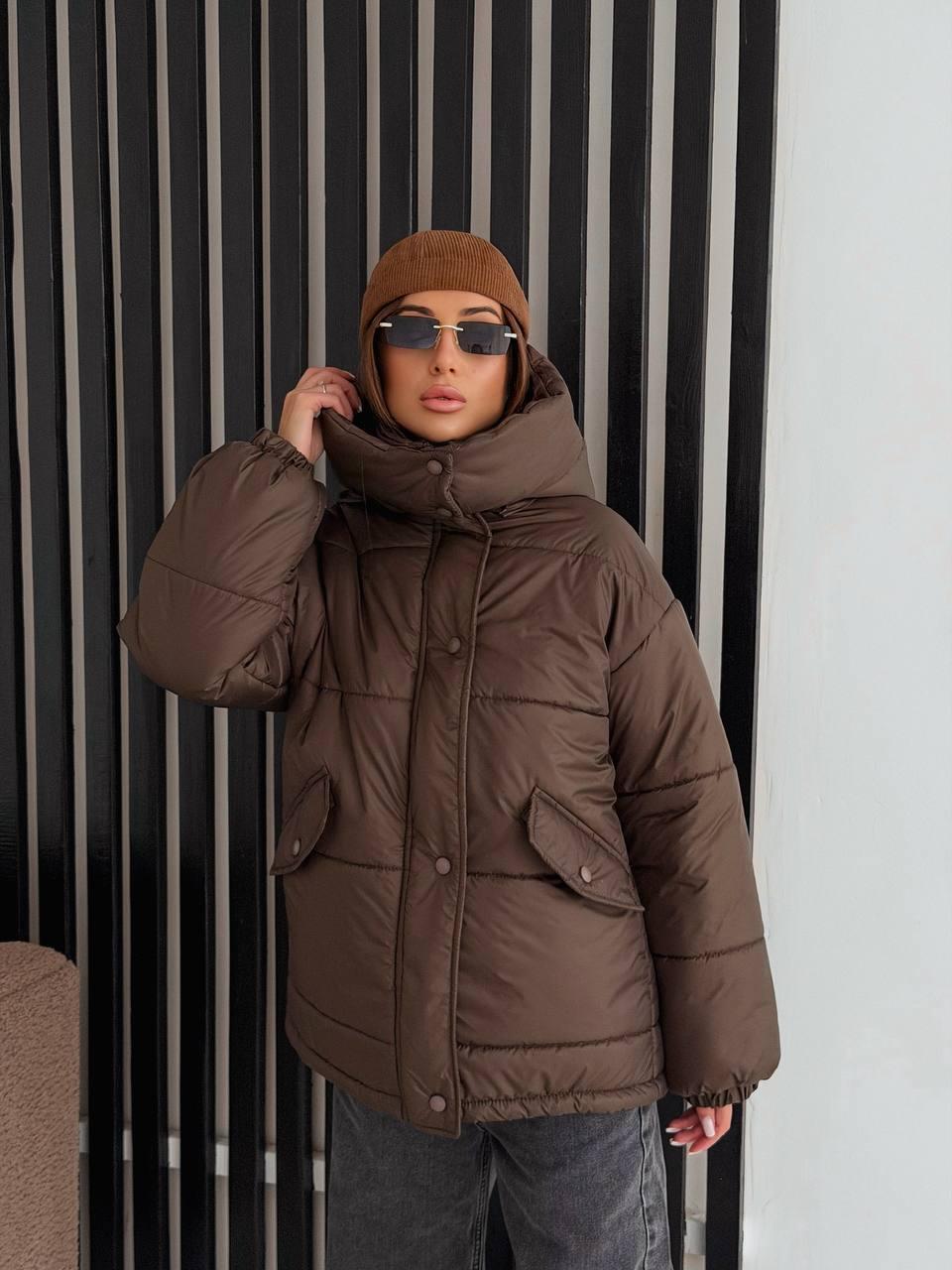 Тепла коричнева жіноча зимова куртка Oversize з капюшоном і вологостійким покриттям, фото 1