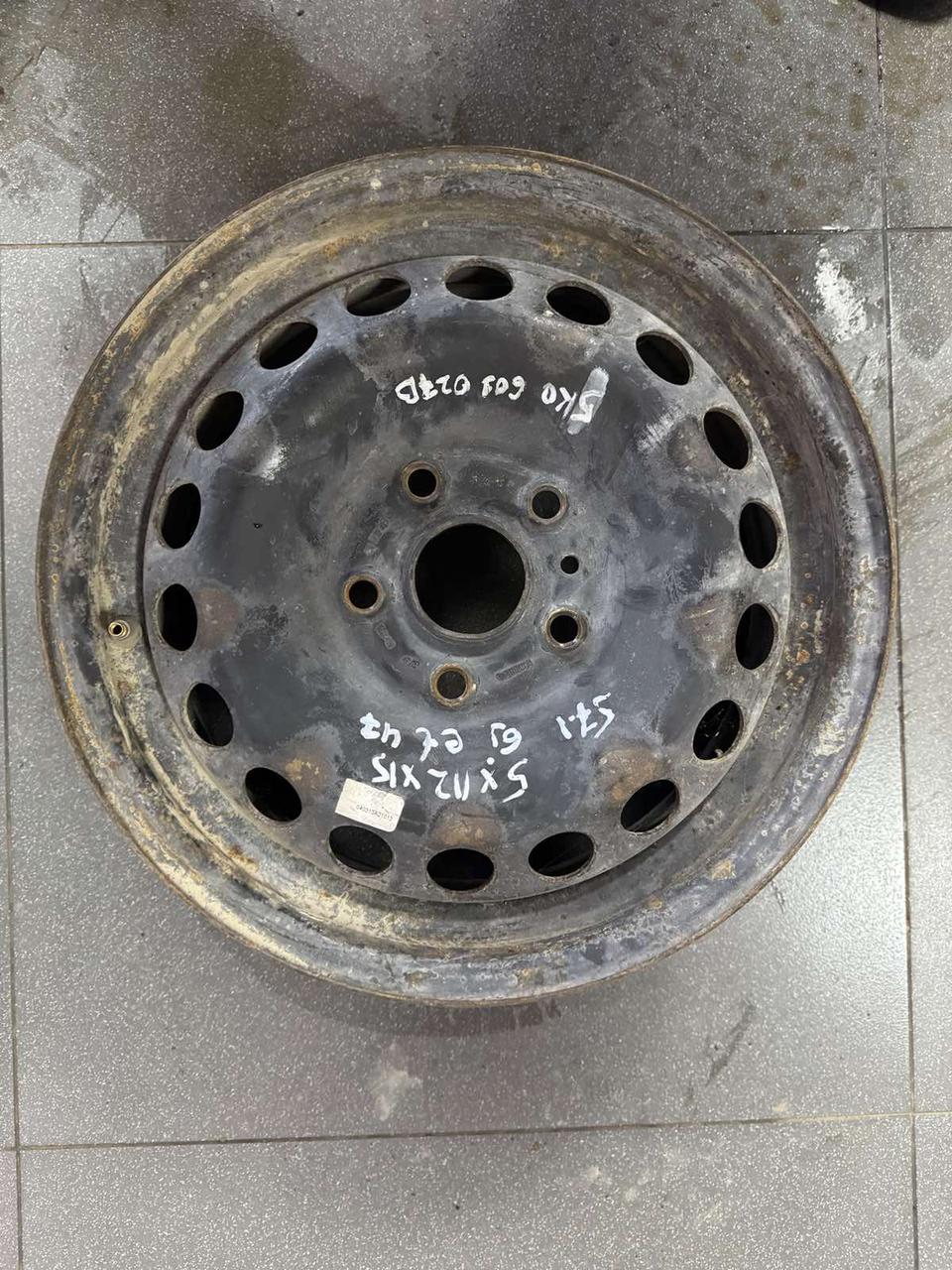 <p>Вітаю зацікавлених на авто розборці Чемпіон !!!<br />
 Предметом оголошення є Диск Металевий 5 112 R 15 6J Et47 Цо 57.1 Vw Audi Skoda Seat</p>
 
 <p>Ціна вказана за 1шт!<br />
 &nbsp;</p>
 
 <p>Детальні фото та інформація за телефоном 0973363743<br />
 Відправка по усій Україні за передоплатою на транспортні витрати<br />
 Більш детальні фото надсилаємо на вайбер<br />
 Запрошуємо до перегляду інших оголошень</p> — фото 2