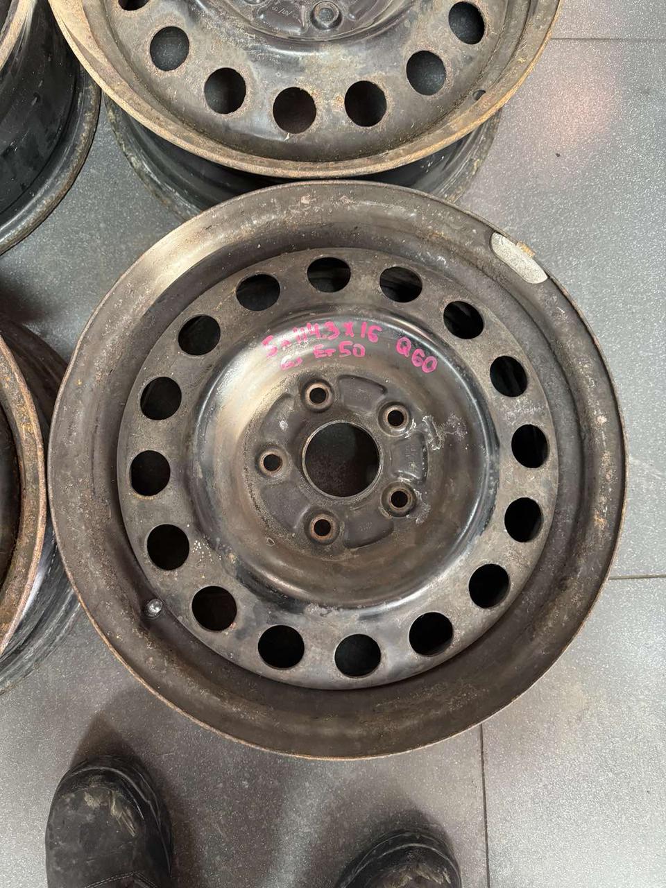 <p>Вітаю зацікавлених на авто розборці Чемпіон !!!<br />
 Предметом оголошення є Диск Металевий 5 114.3 R 16 6J Et50 Цо 60 2160627</p>
 
 <p>Ціна вказана за 1шт!<br />
 &nbsp;</p>
 
 <p>Детальні фото та інформація за телефоном 0973363743<br />
 Відправка по усій Україні за передоплатою на транспортні витрати<br />
 Більш детальні фото надсилаємо на вайбер<br />
 Запрошуємо до перегляду інших оголошень</p> — фото 3