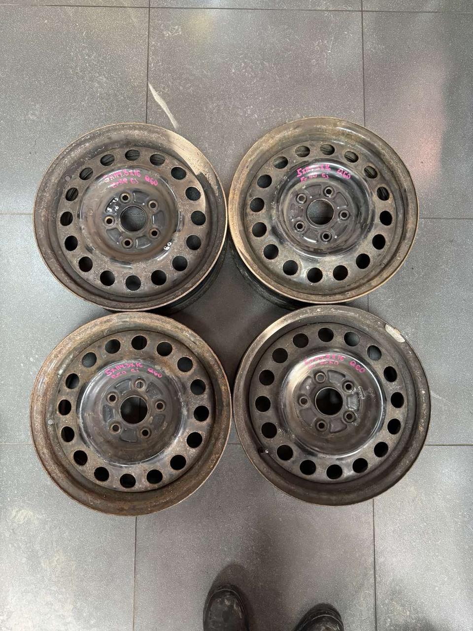 <p>Вітаю зацікавлених на авто розборці Чемпіон !!!<br />
 Предметом оголошення є Диск Металевий 5 114.3 R 16 6J Et50 Цо 60 2160627</p>
 
 <p>Ціна вказана за 1шт!<br />
 &nbsp;</p>
 
 <p>Детальні фото та інформація за телефоном 0973363743<br />
 Відправка по усій Україні за передоплатою на транспортні витрати<br />
 Більш детальні фото надсилаємо на вайбер<br />
 Запрошуємо до перегляду інших оголошень</p> — фото 2