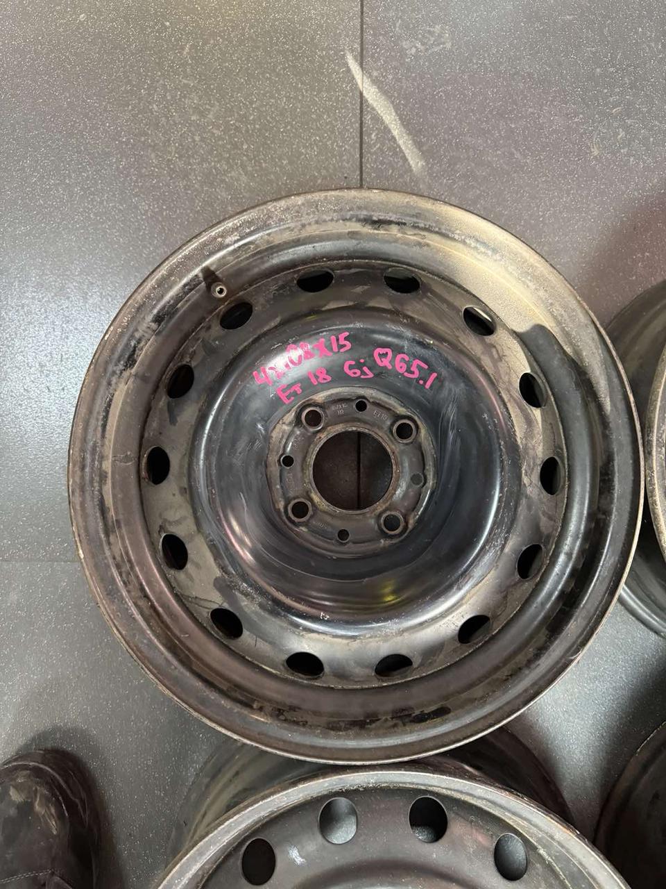 <p>Вітаю зацікавлених на авто розборці Чемпіон !!!<br />
 Предметом оголошення є Диск Металевий 4 108 R 15 6J Et18 Цо 65.1 2150740</p>
 
 <p>Ціна вказана за 1шт!<br />
 &nbsp;</p>
 
 <p>Детальні фото та інформація за телефоном 0973363743<br />
 Відправка по усій Україні за передоплатою на транспортні витрати<br />
 Більш детальні фото надсилаємо на вайбер<br />
 Запрошуємо до перегляду інших оголошень</p> — фото 5