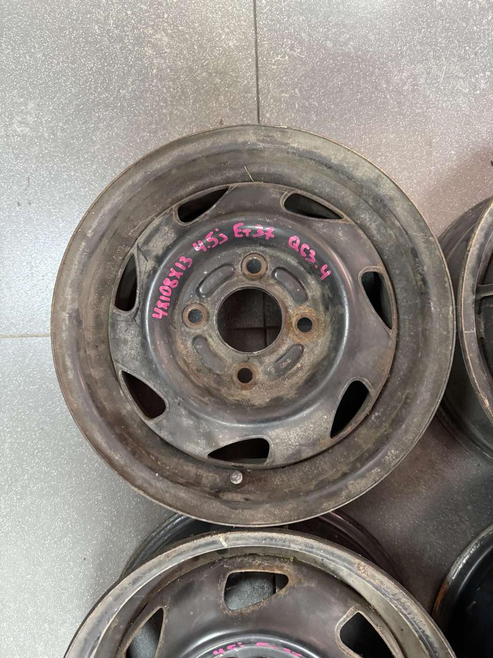 <p>Вітаю зацікавлених на авто розборці Чемпіон !!!<br />
 Предметом оголошення є Диск Металевий 4 108 R 13 4.5J Et37 Цо 63.4 Ford Fiesta</p>
 
 <p>Ціна вказана за 1шт!<br />
 &nbsp;</p>
 
 <p>Детальні фото та інформація за телефоном 0973363743<br />
 Відправка по усій Україні за передоплатою на транспортні витрати<br />
 Більш детальні фото надсилаємо на вайбер<br />
 Запрошуємо до перегляду інших оголошень</p> — фото 5