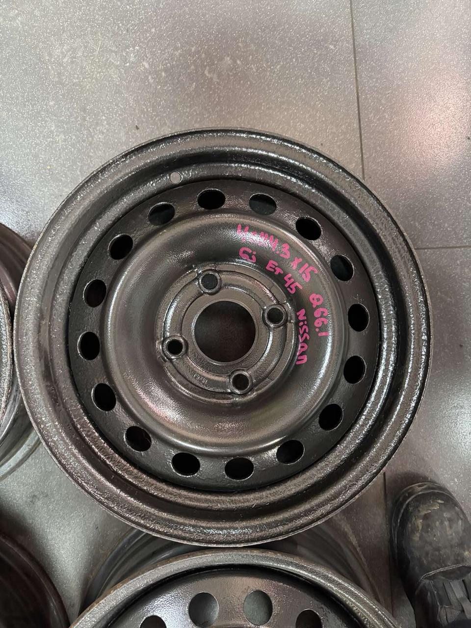 <p>Вітаю зацікавлених на авто розборці Чемпіон !!!<br />
 Предметом оголошення є Диск Металевий 4 114.3 R 15 6J Et45 Цо 66.1 Nissan</p>
 
 <p>Ціна вказана за 1шт!<br />
 &nbsp;</p>
 
 <p>Детальні фото та інформація за телефоном 0973363743<br />
 Відправка по усій Україні за передоплатою на транспортні витрати<br />
 Більш детальні фото надсилаємо на вайбер<br />
 Запрошуємо до перегляду інших оголошень</p> — фото 4