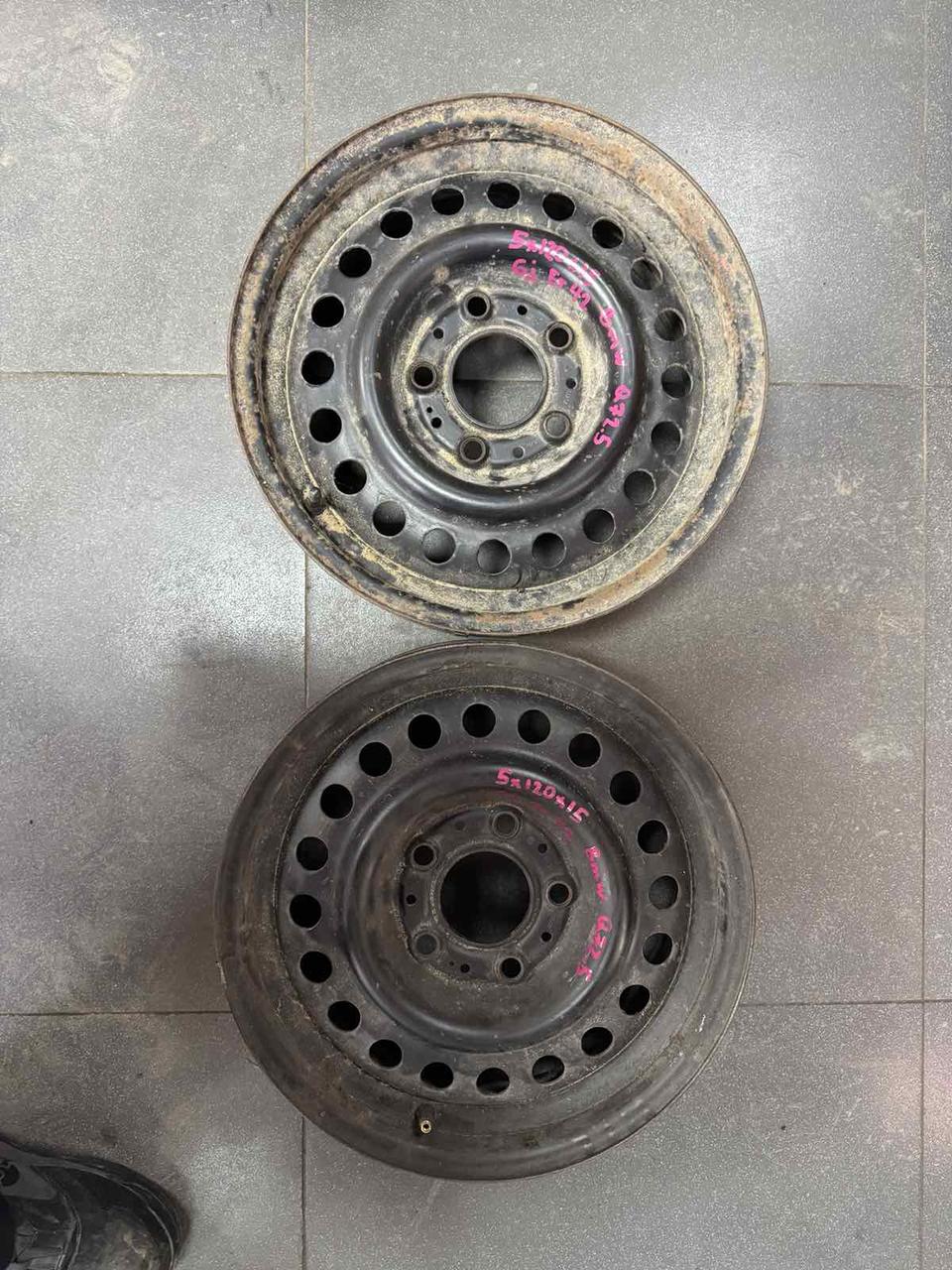 <p>Вітаю зацікавлених на авто розборці Чемпіон !!!<br />
 Предметом оголошення є Диск Металевий 5 120 R 15 6J Et42 Цо 72.5 Bmw</p>
 
 <p>Ціна вказана за 1шт!<br />
 &nbsp;</p>
 
 <p>Детальні фото та інформація за телефоном 0973363743<br />
 Відправка по усій Україні за передоплатою на транспортні витрати<br />
 Більш детальні фото надсилаємо на вайбер<br />
 Запрошуємо до перегляду інших оголошень</p> — фото 2