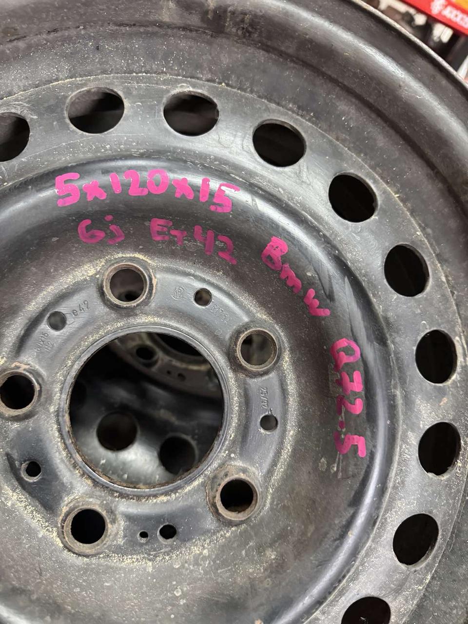 <p>Вітаю зацікавлених на авто розборці Чемпіон !!!<br />
 Предметом оголошення є Диск Металевий 5 120 R 15 6J Et42 Цо 72.5 Bmw</p>
 
 <p>Ціна вказана за 1шт!<br />
 &nbsp;</p>
 
 <p>Детальні фото та інформація за телефоном 0973363743<br />
 Відправка по усій Україні за передоплатою на транспортні витрати<br />
 Більш детальні фото надсилаємо на вайбер<br />
 Запрошуємо до перегляду інших оголошень</p> — фото 3