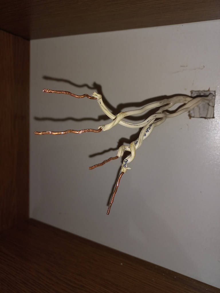 Розетка подвійна без заземлення 16 Аcura - фото покупців 3