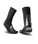 Боти та шкарпетки