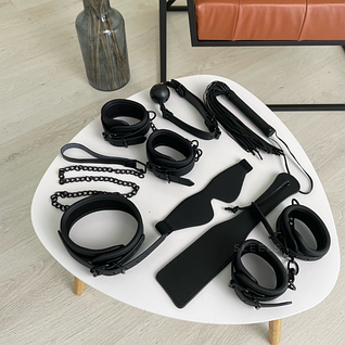 БДСМ атрибути