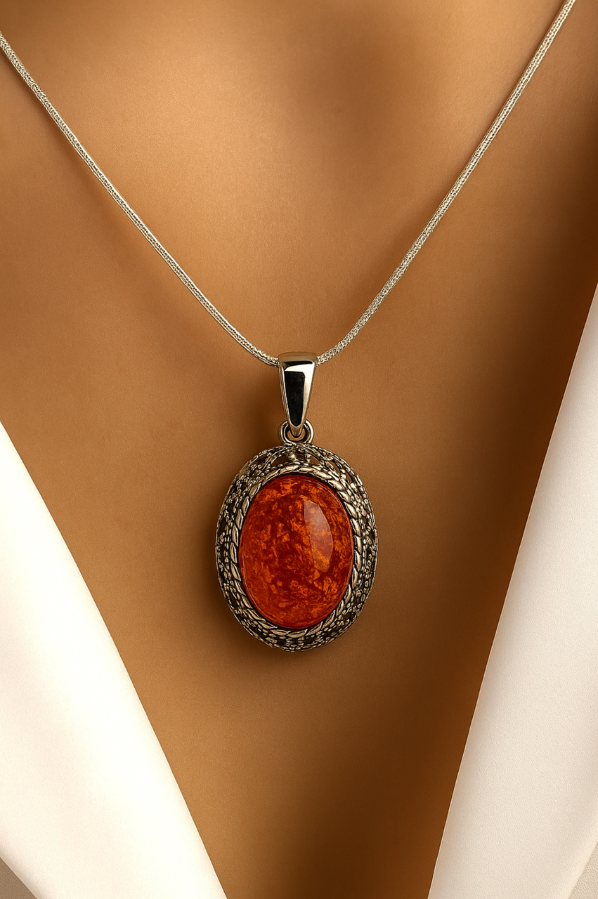 🖤 Срібний підвісок із синтетичним бурштином (чернений), фото 1