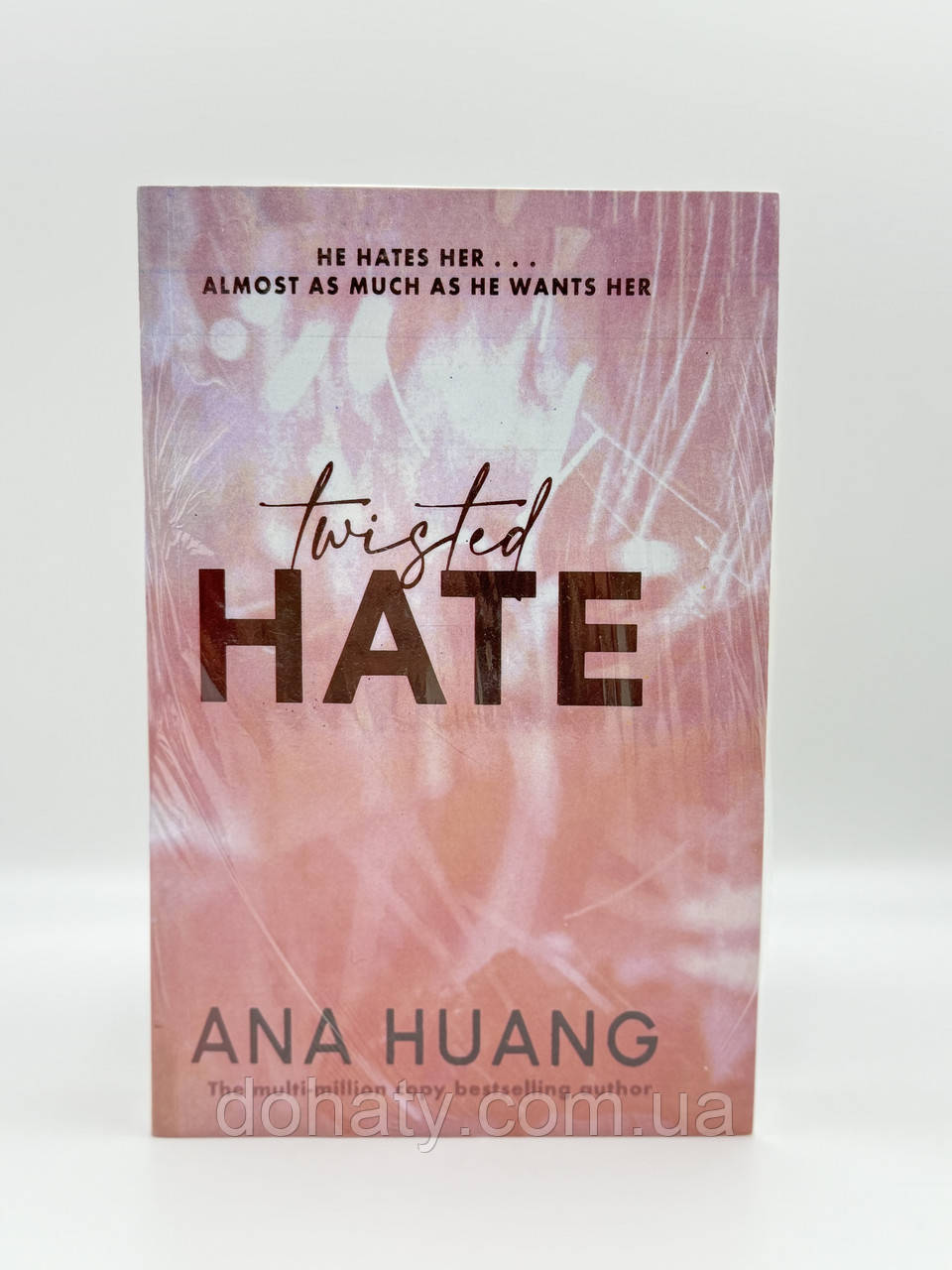 Книга Twisted Hate by Ana Huang англійською мовою, фото 1