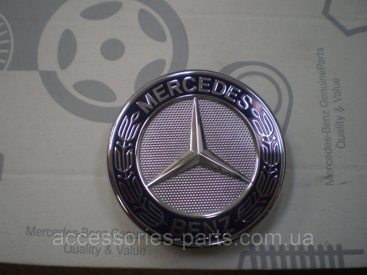 Эмблема капота Mercedes-Benz GL X164 E M GLK -Class - фото 1 - id-p493957276