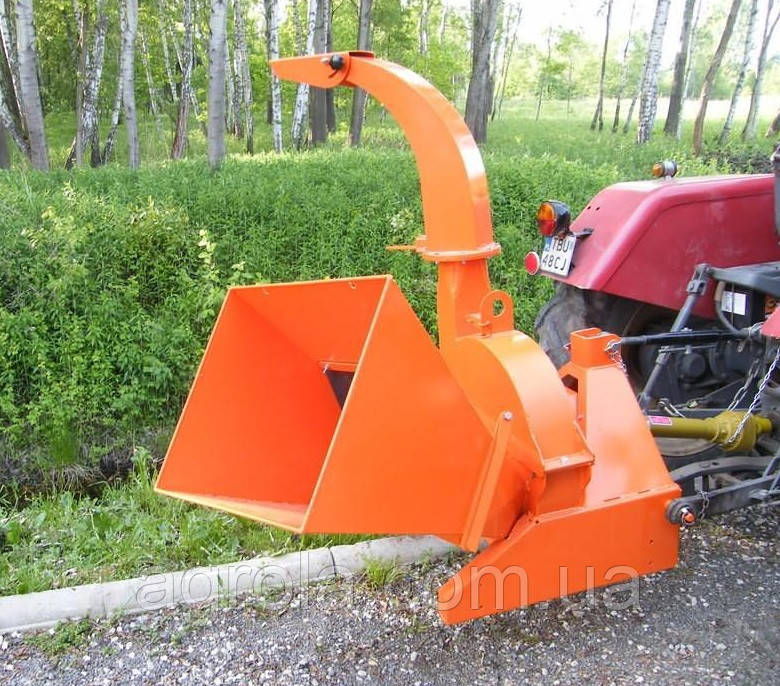 Подрібнювач гілок Cyklon, щепоріз на трактор (до 130 мм)