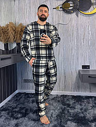 Чоловіча флісова піжама в клітинку чорного кольору