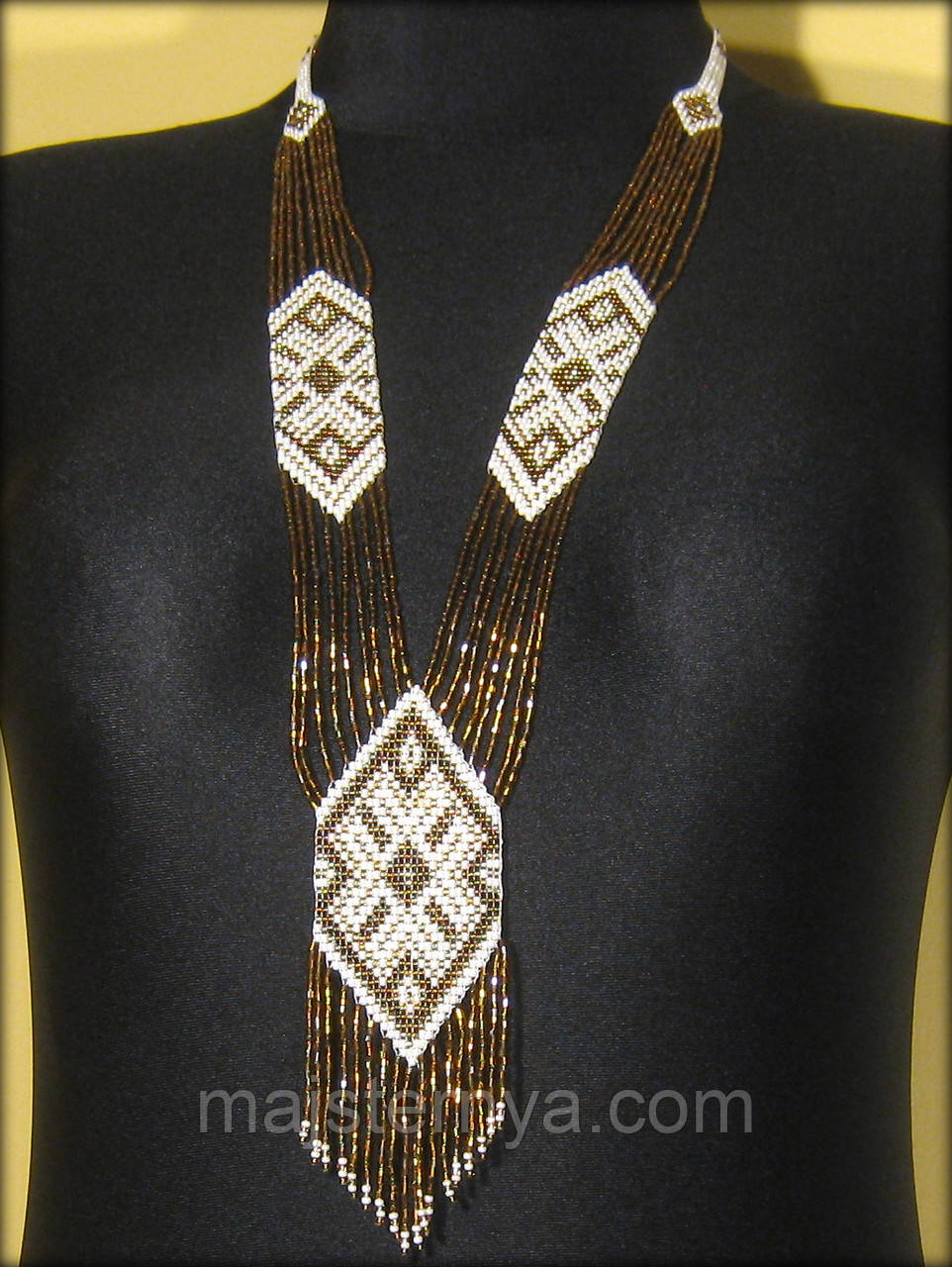 Гердан "Арійський", намисто з бісеру білого та бронзового кольорів