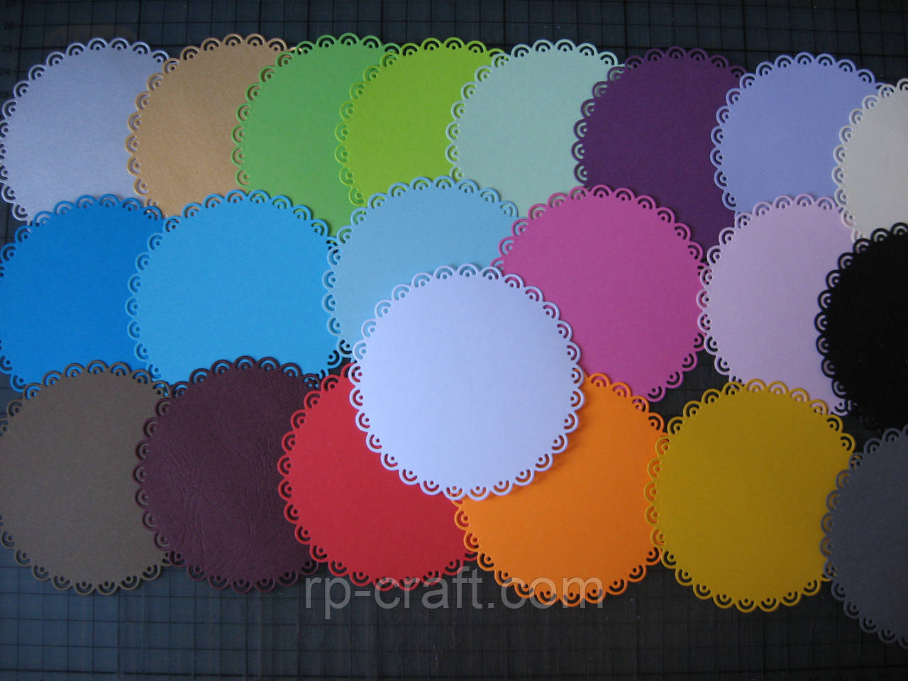 Вирубка з паперу та картону.  Круг з арками 91 мм, фото 1