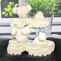 Босоніжки підліткові для дівчинки Jong Golf молочні на платформі 5826