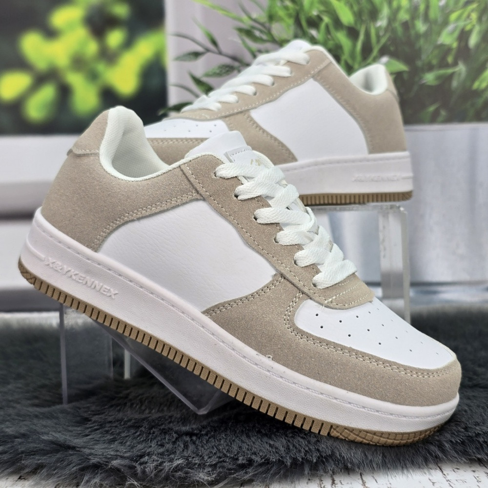 Кросівки жіночі білі з бежевим демісезонні на рівній підошві 8094