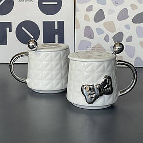 Чашка з кришкою та ложкою "Бантик", біла, керамічна