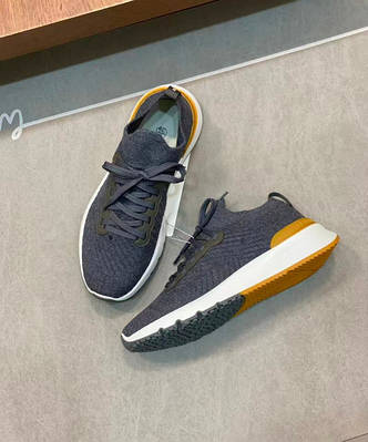 Чоловіче взуття