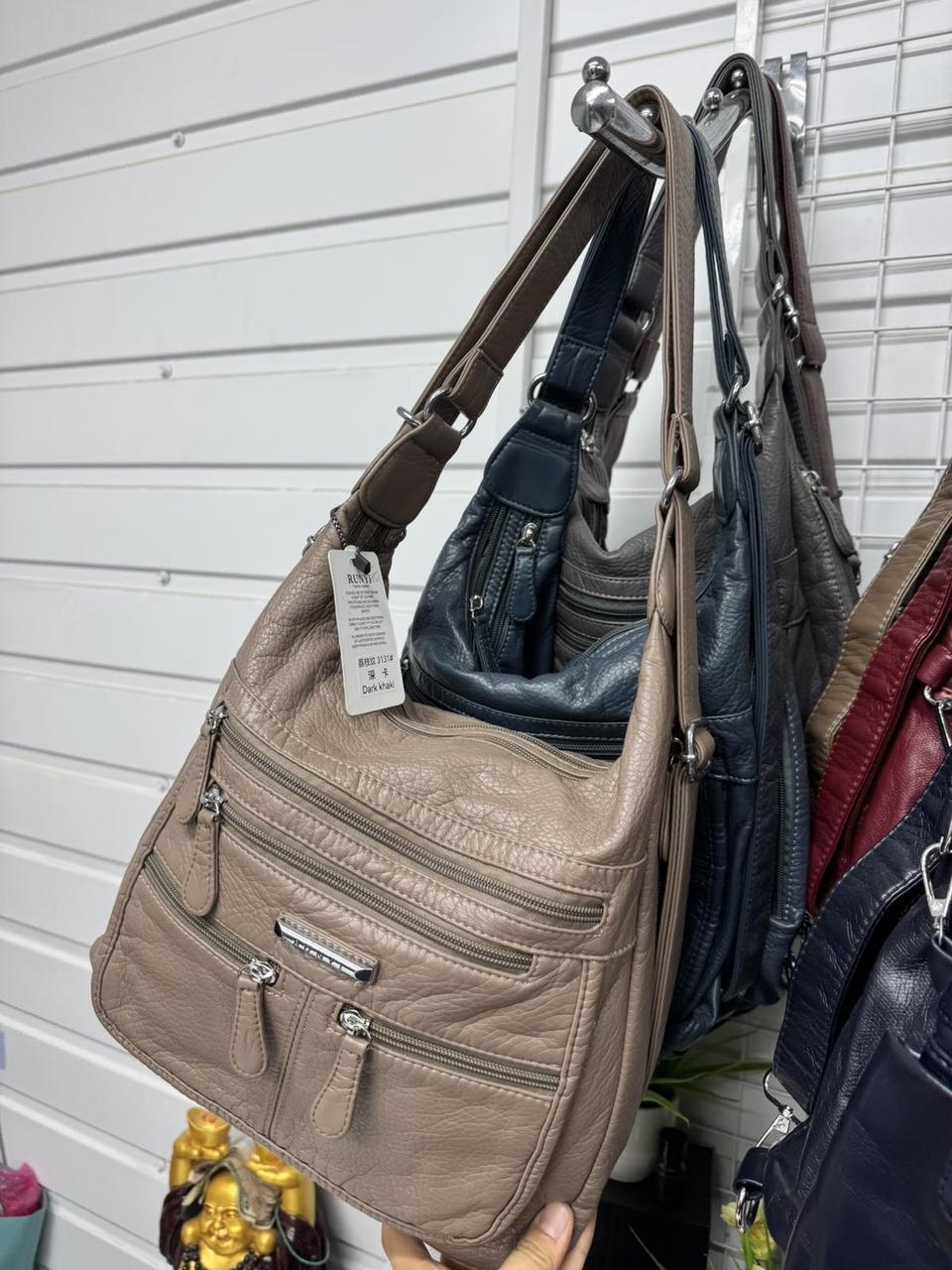 Сумка жіноча варенка на плече з довгим ремінцем зі штучної шкіри в різних варіантах Zhenya, фото 1