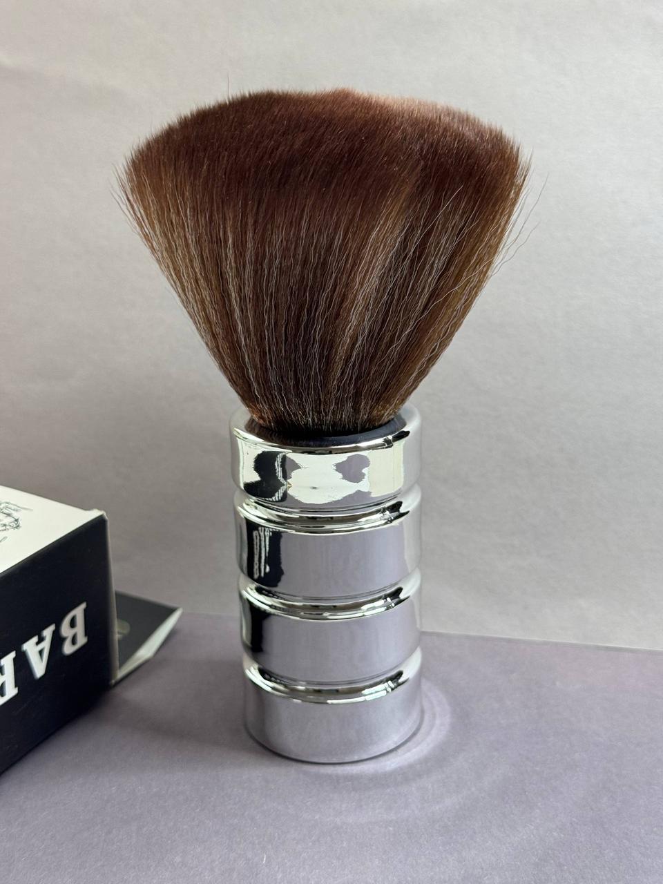 Щітка-змітка для волосся перукарська ONGEA, срібна ручка