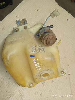 Бачок омивача фар Mitsubishi Pajero 1 (1982-1991) 000077830
