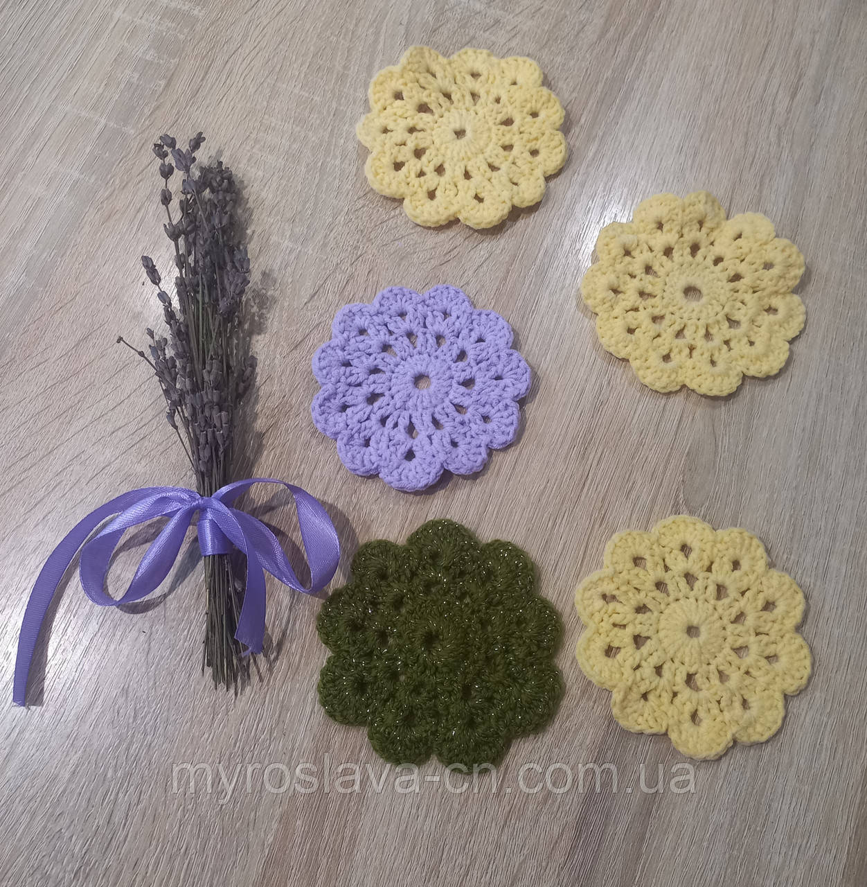 Підставка під чашку в'язана велика (ручна робота)