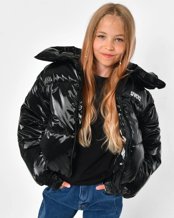 Чорний пуховик з глянцевим ефектом для дівчаток 56260, фото 1